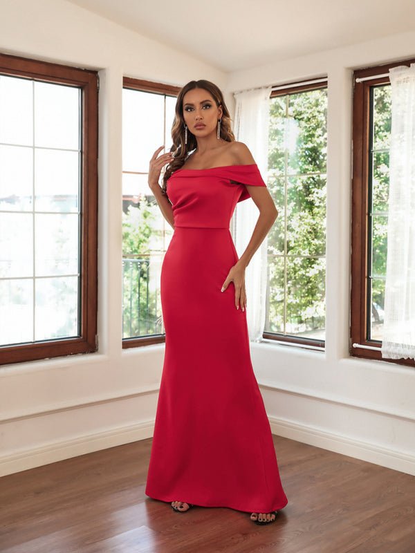 Stunning Red Oscar's Trailing Dress